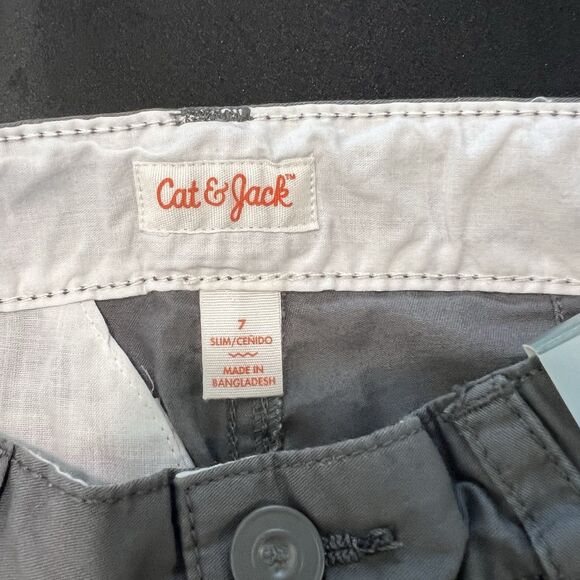 Cat & Jack Slim Flat Front Shorts, Medium Gray, Size 7 Slim - Picture 8 of 10